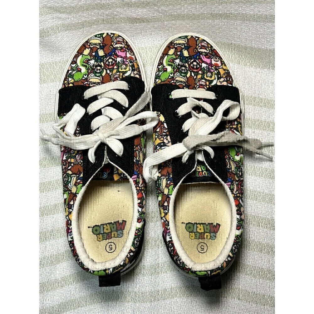 Super Mario Bros Sneakers Shoes Size 5 Nintendo Ground Up Kids Yoshi Luigi Peach - Picture 3 of 12